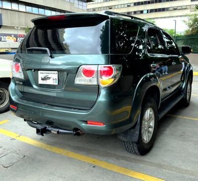 Toyota Fortuner 2013