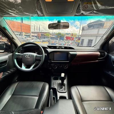 Toyota Hilux 2024