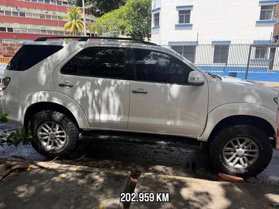 Toyota Fortuner 2014