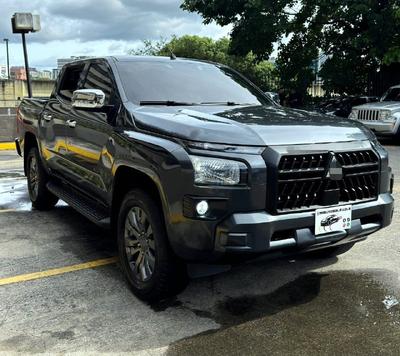Mitsubishi Sportero 2025
