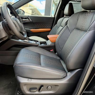 Mitsubishi Outlander 2025