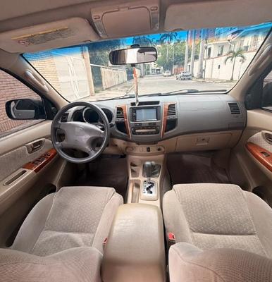 Toyota Fortuner 2011