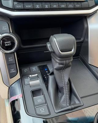 Toyota Land Cruiser 2024
