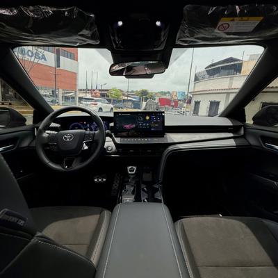 Toyota Camry 2025