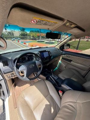 Toyota Fortuner 2015
