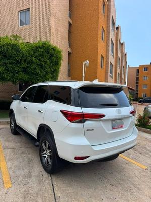 Toyota Fortuner 2024