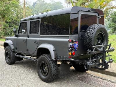 Land Rover Defender 2005
