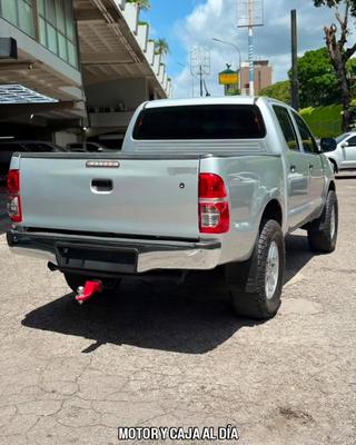 Toyota Hilux 2012