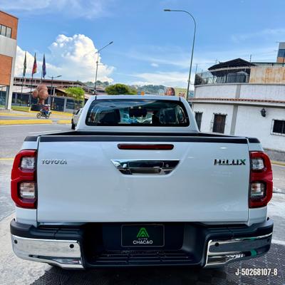 Toyota Hilux 2027