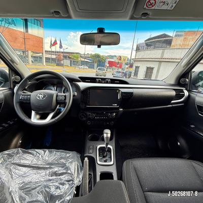 Toyota Hilux 2027
