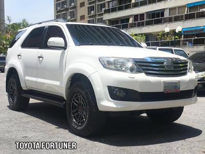 Toyota Fortuner 2012