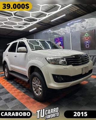 Toyota Fortuner 2015