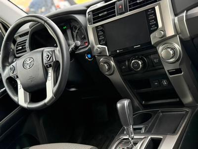 Toyota 4Runner SR5 2022