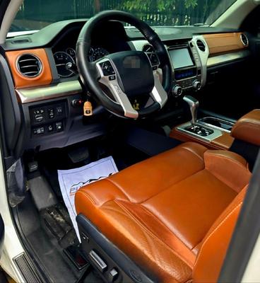 Toyota Tundra 2016