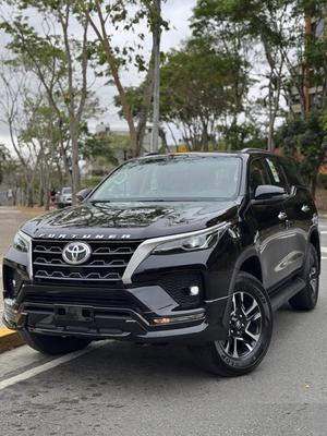 Toyota Fortuner GXR+ 2026