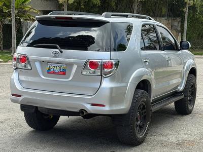 Toyota Fortuner 2013