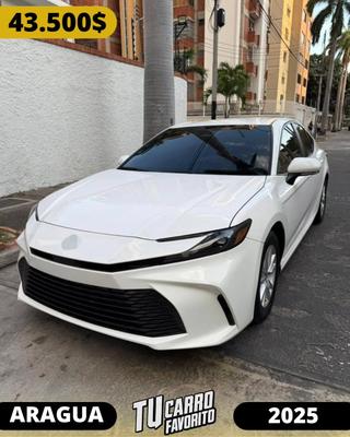 Toyota Camry 2025