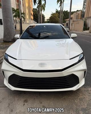 Toyota Camry 2025