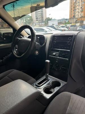 Ford Explorer 2010