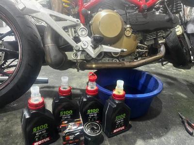 Ducati Hypermotard 1100 2008