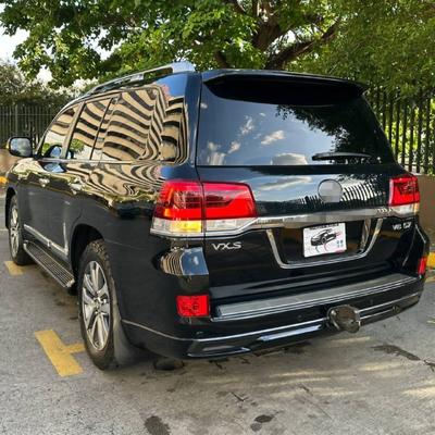 Toyota Land Cruiser 200 2017