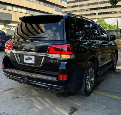 Toyota Land Cruiser 200 2017