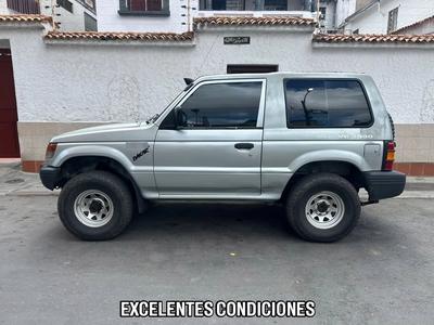 Mitsubishi Montero 2002