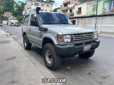 Mitsubishi Montero 2002