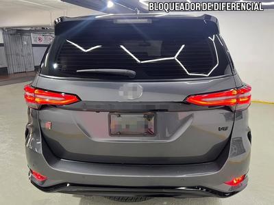 Toyota Fortuner 2024