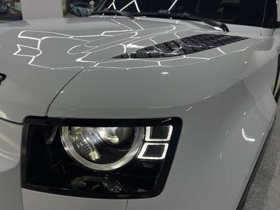 Land Rover Defender 2023
