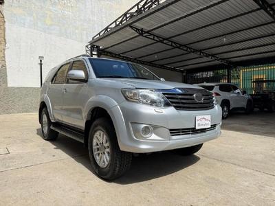 Toyota Fortuner 2012