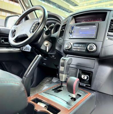 Mitsubishi Montero 2008