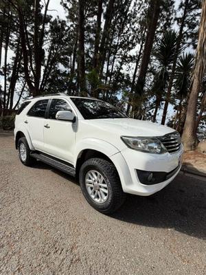 Toyota Fortuner 2013