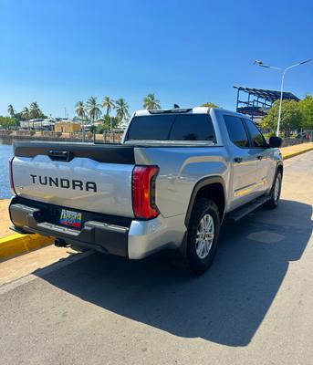 Toyota Tundra 2024