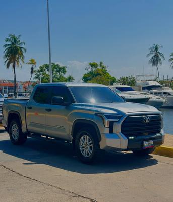 Toyota Tundra 2024