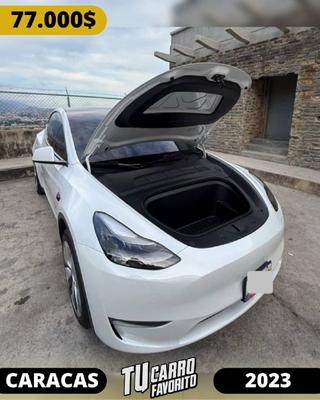 Tesla Model Y 2023