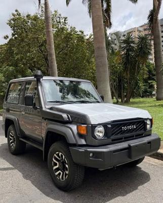 Toyota Land Cruiser 2015