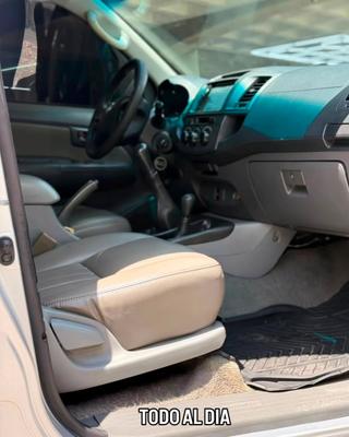 Toyota Hilux 2012