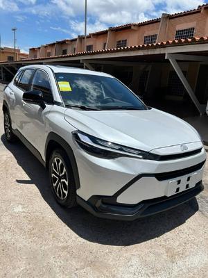 Toyota Frontlander Luxury Hybrid 2026