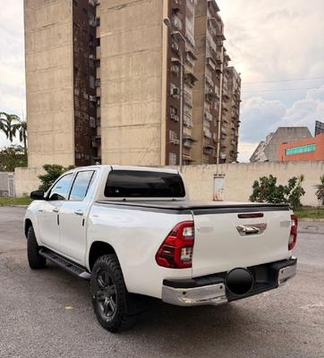 Toyota Hilux 2025