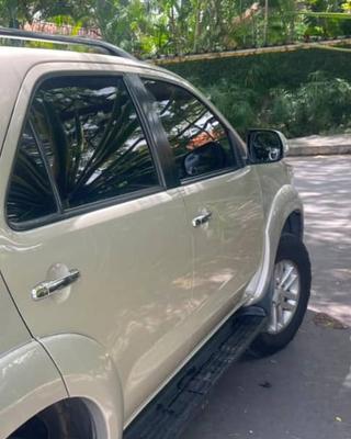 Toyota Fortuner 2013