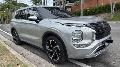 Mitsubishi Outlander 2024