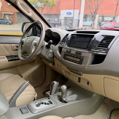 Toyota Fortuner 2013
