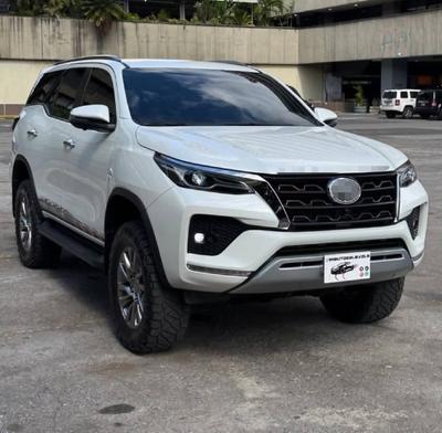 Toyota Fortuner 2024