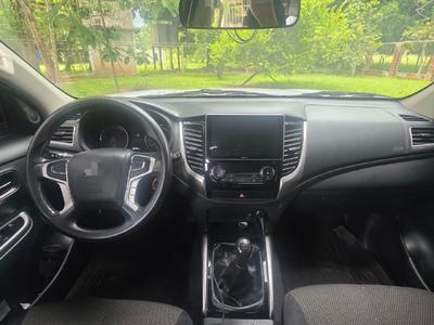 Mitsubishi L200 2023