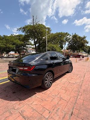Toyota Yaris 2025