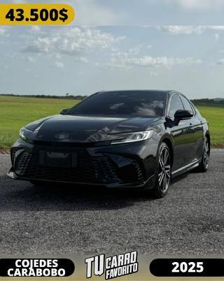 Toyota Camry 2025