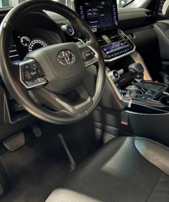 Toyota Land Cruiser 2024