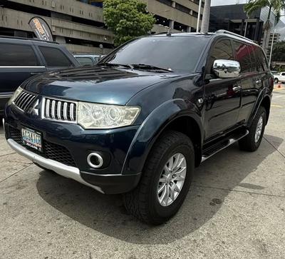 Mitsubishi Montero 2014