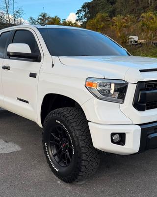 Toyota Tundra 2016